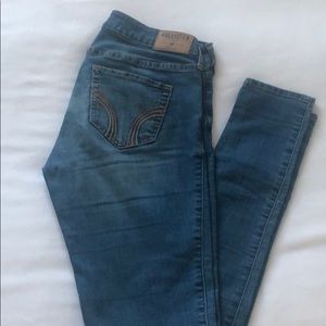 Hollister ripped skinny jeans